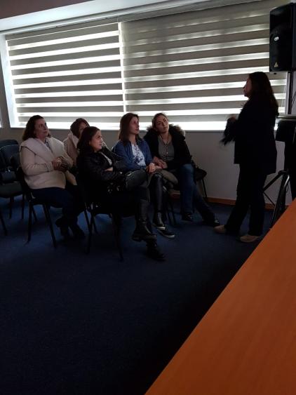 AYSÉN DICTÓ CHARLA PREVENTIVA A SOCIAS CORAFAM2