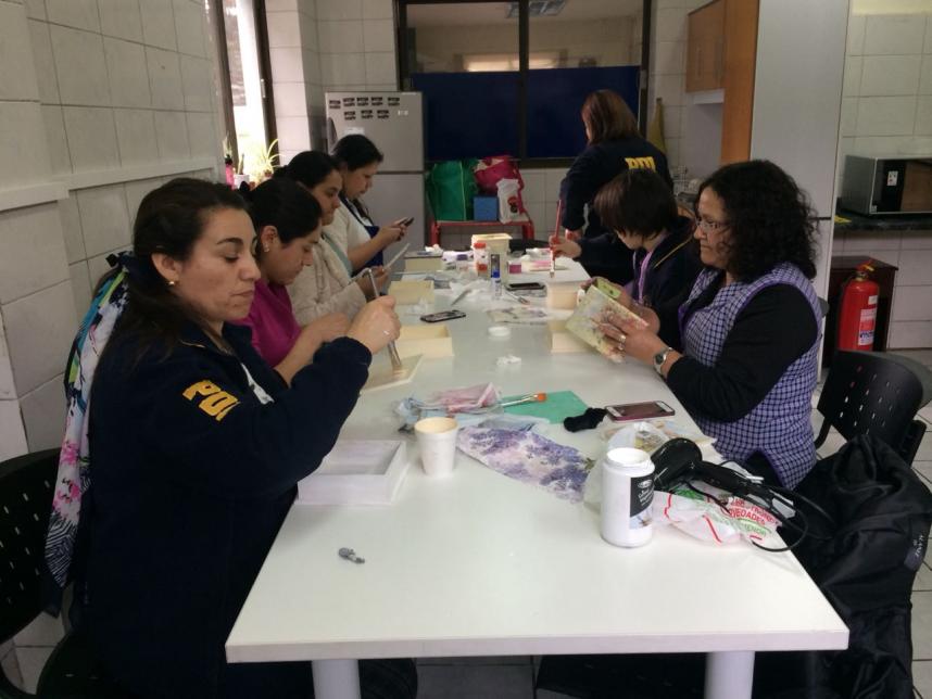 BIOBÍO CORDILLERA DICTÓ TALLER DE MANUALIDADES 3