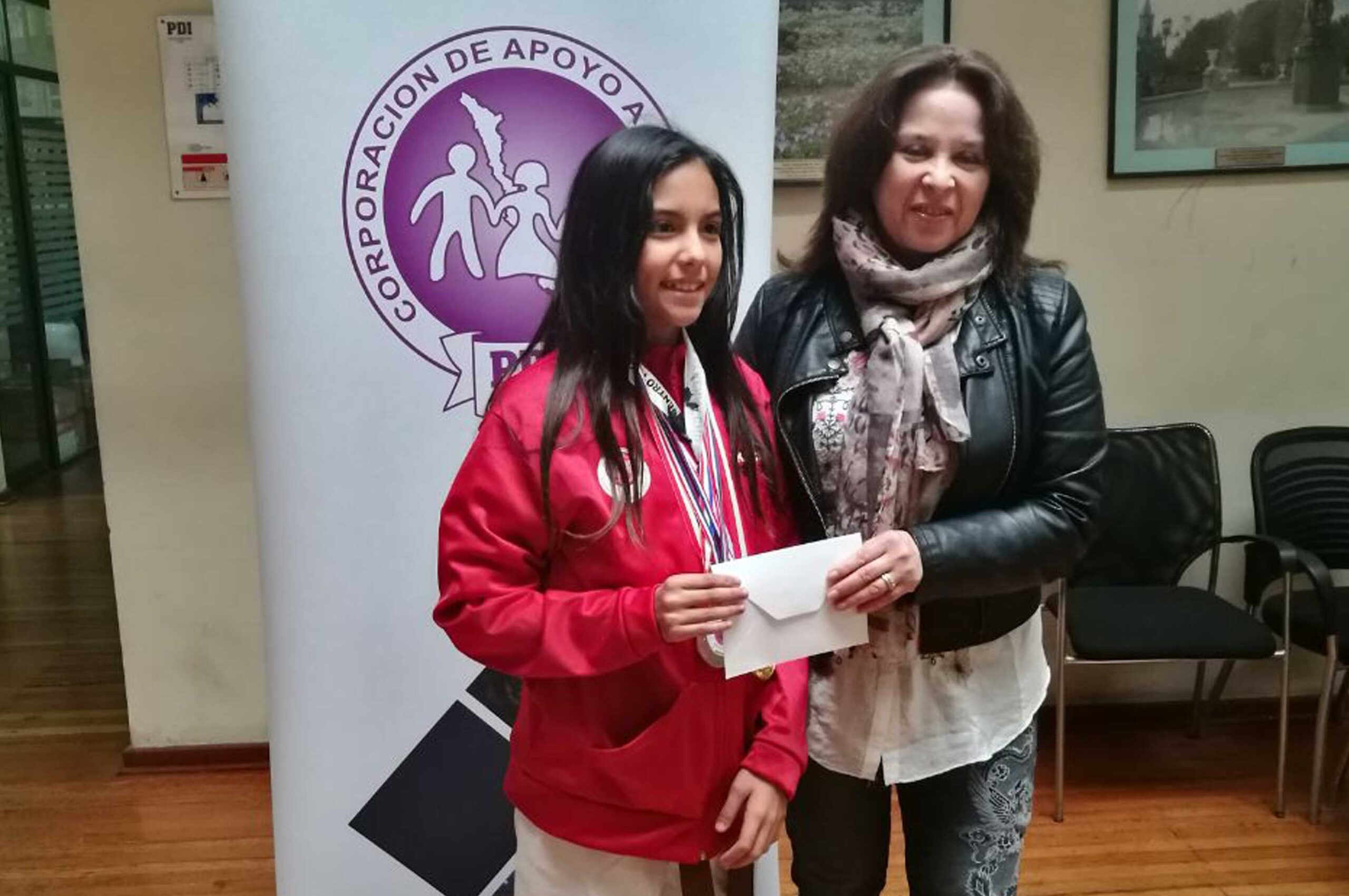 CORAFAM PREMIÓ A JOVEN DEPORTISTA DE ANTOFAGASTA 1