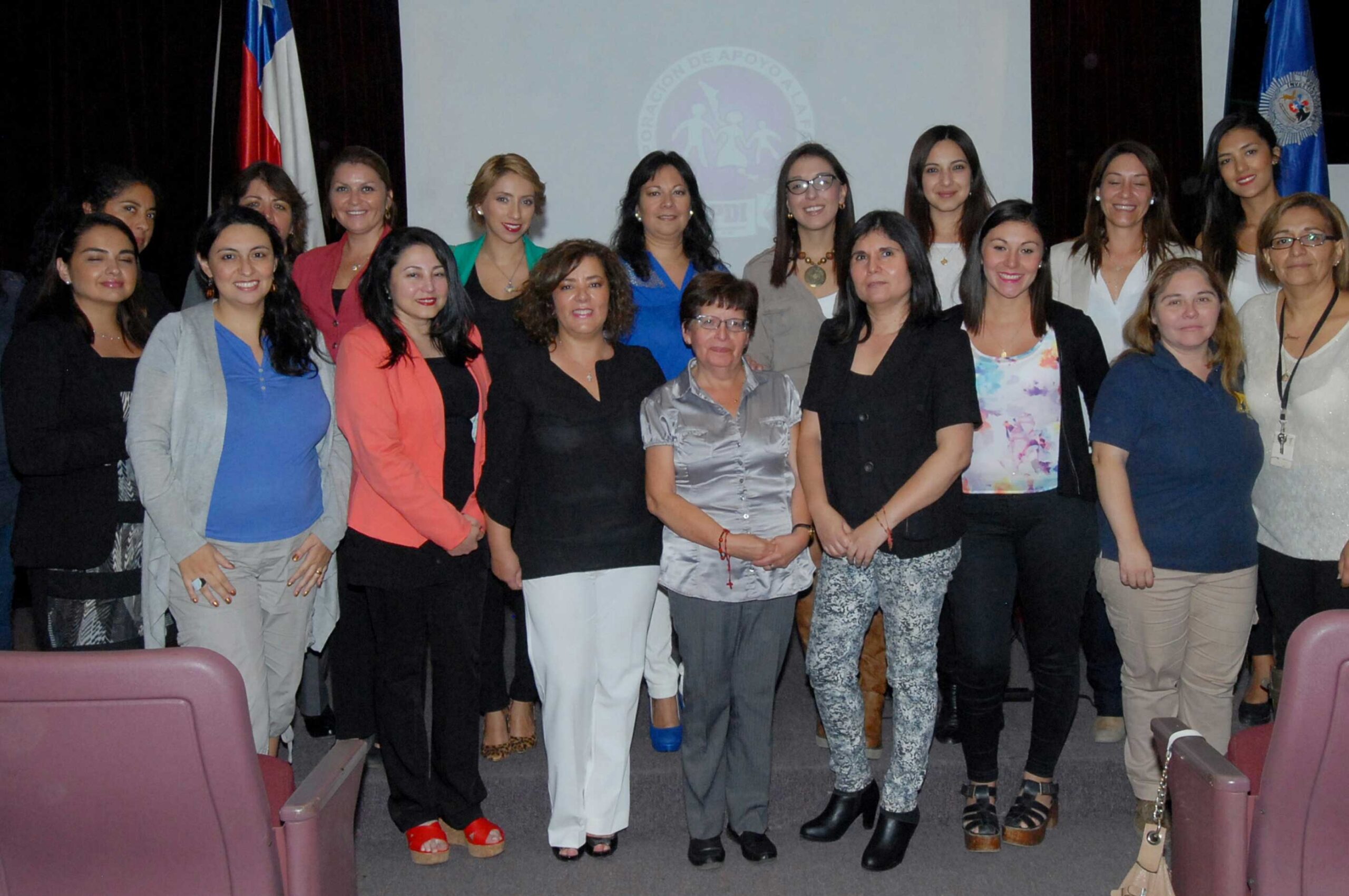 CORAFAM TARAPACÁ REALIZÓ CHARLA A SOCIAS2