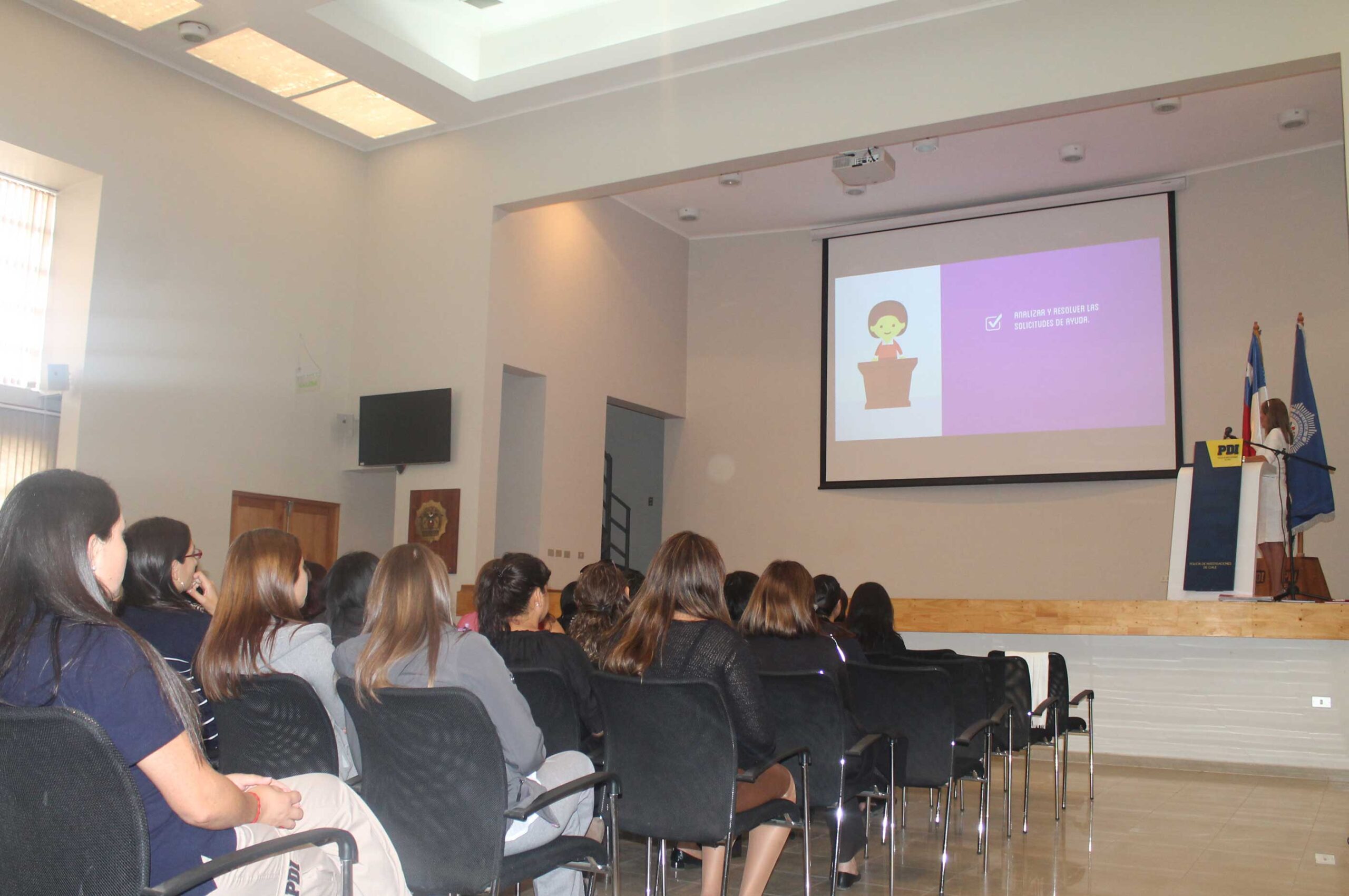 SEDE CORAFAM RANCAGUA REALIZÓ LA PRIMERA CHARLA A SOCIAS 2